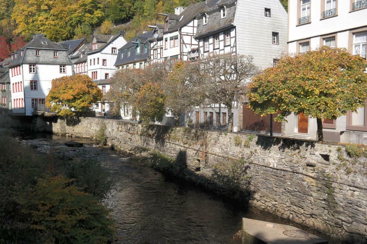 Haus Barkhausen Lägenhet Monschau Exteriör bild